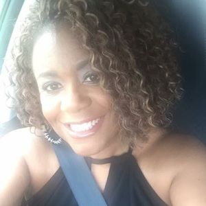 Meet your Posher, Elaina